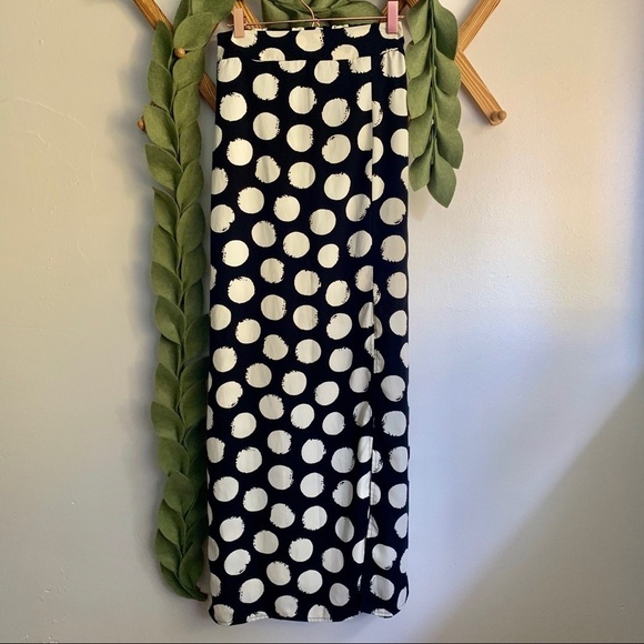 Tea n Cup Dresses & Skirts - 🛍 Tea & Cup Polka Dot Maxi Skirt